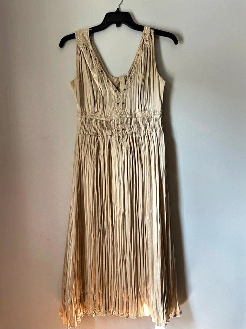Saint Tropez Beaded Pleated Maxi Dress in Cream Large
